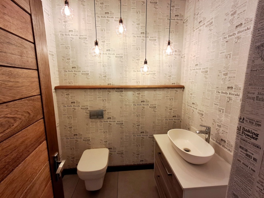 4 Bedroom Property for Sale in Heron Banks Golf Estate Free State